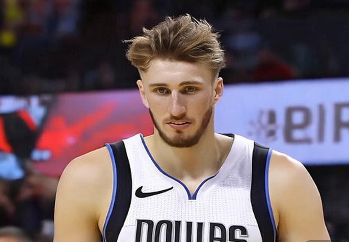 独行侠东契奇交易重塑NBA实力格局，球队重建中马克斯·克里斯蒂成新希望